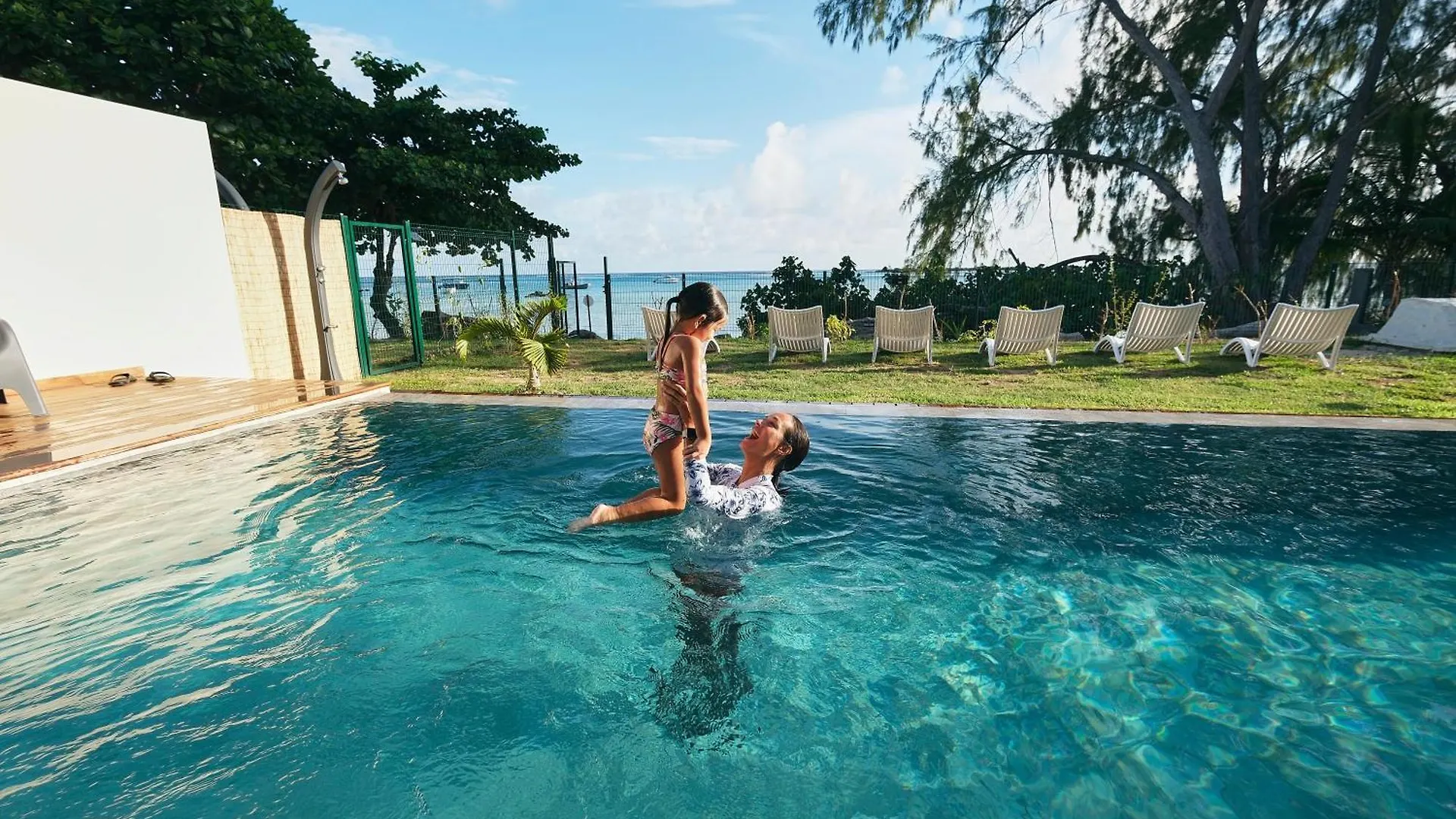 Moorea Beach Villas Haapiti Hytte