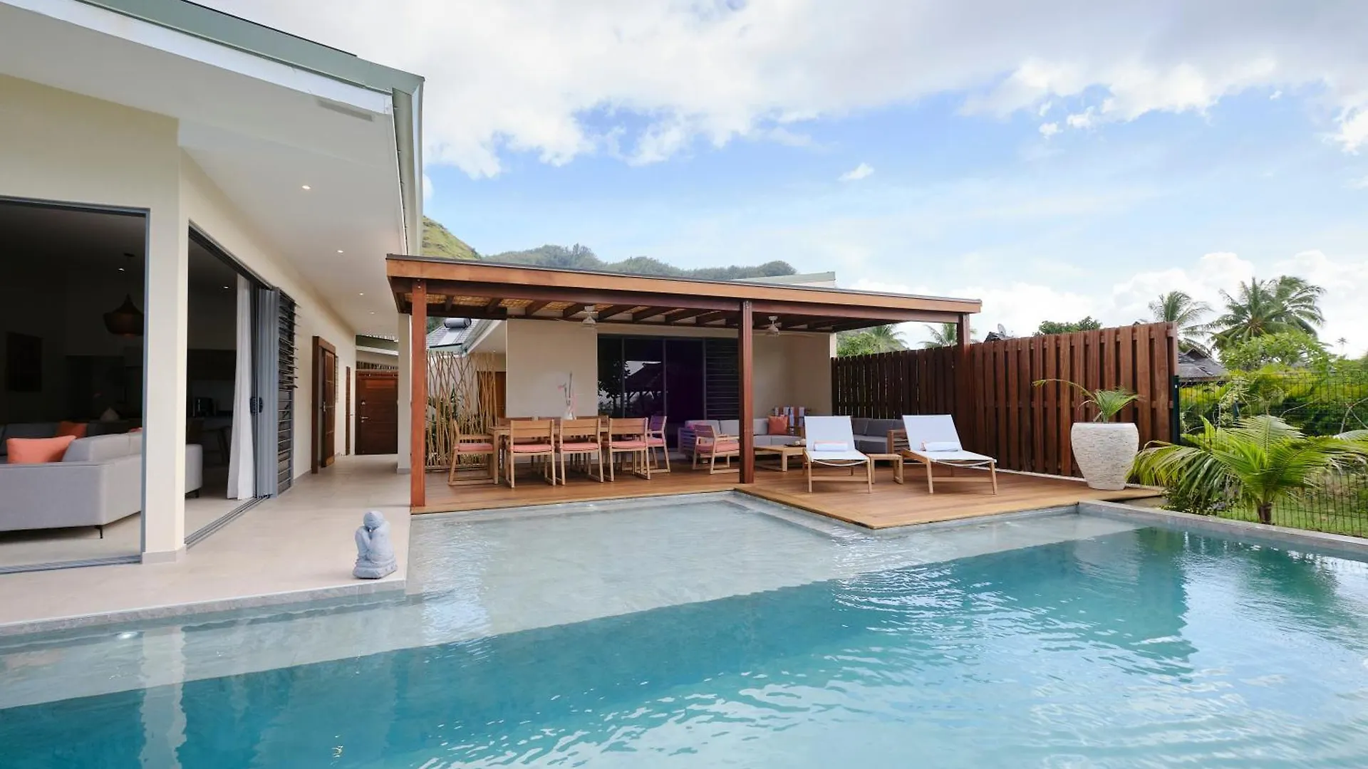 Moorea Beach Villas Haapiti